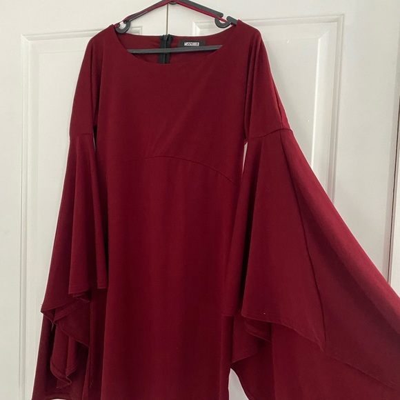 Misguided Maroon Red Flowy Sleeve Dress - Picture 5 of 5